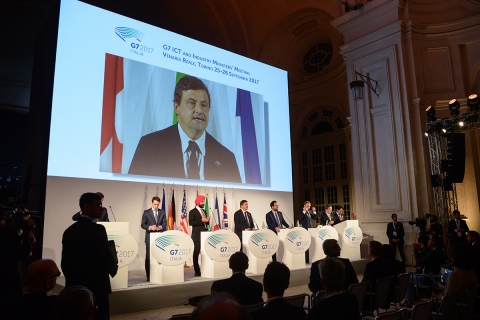 Riunione Ministeriale ICT e Industria